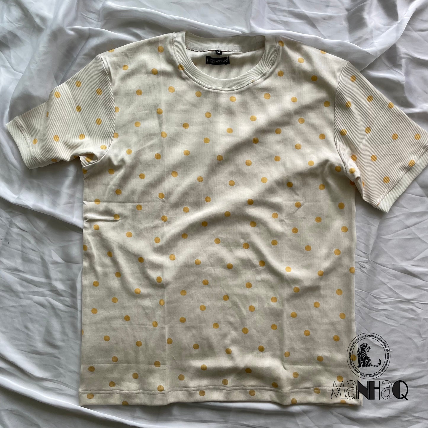 𝐇𝐚𝐥𝐟 𝐒𝐥𝐞𝐞𝐯𝐞 𝐂𝐫𝐞𝐰 𝐍𝐞𝐜𝐤 Polka Dot 𝐓-𝐒𝐡𝐢𝐫𝐭